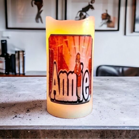 NWOT. 🕯Annie Musical Theater Flameless Candle - Picture 1 of 5